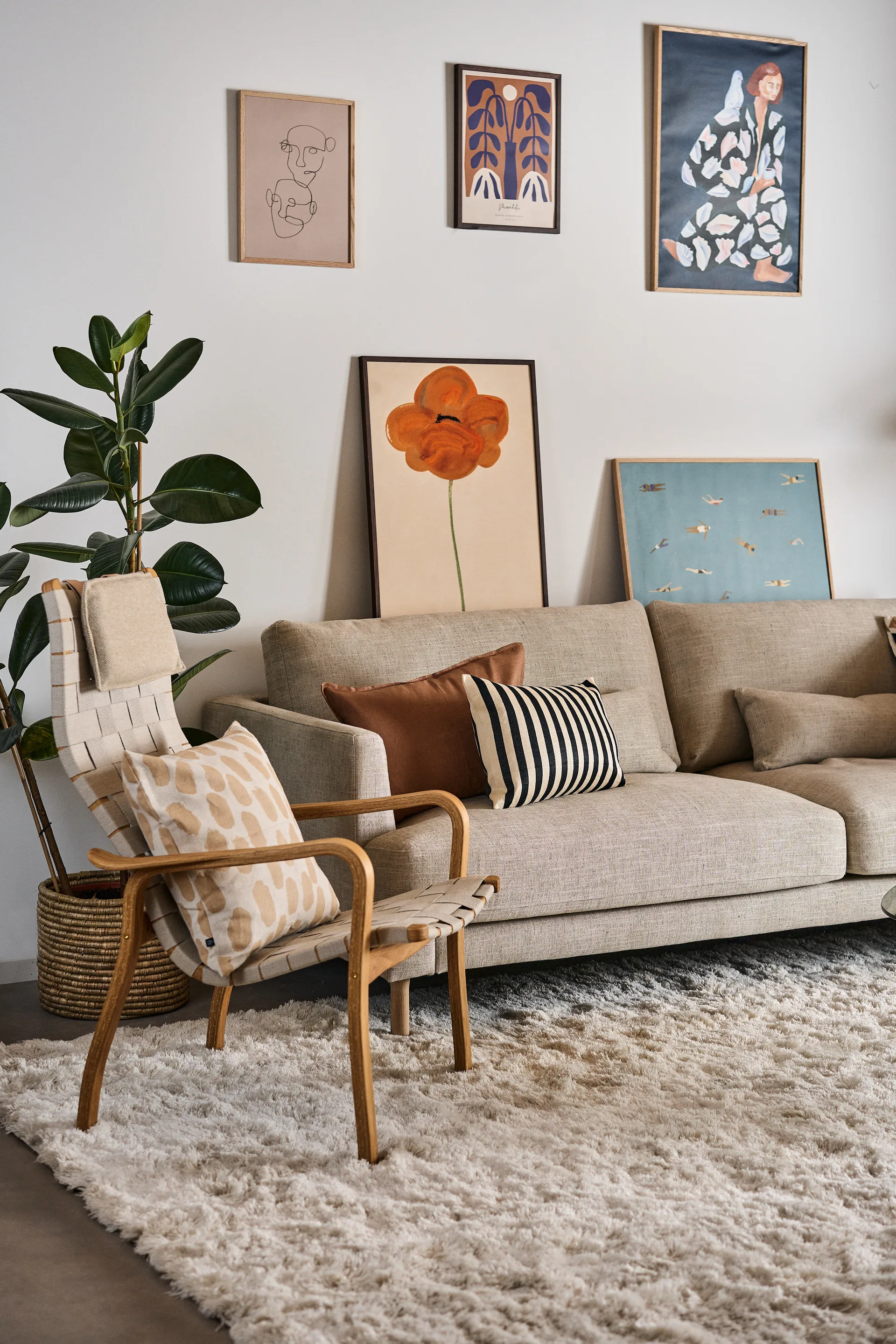 Bredhult soffa, Bern Beige 0341-vitoljad ek, 3-sits 1898