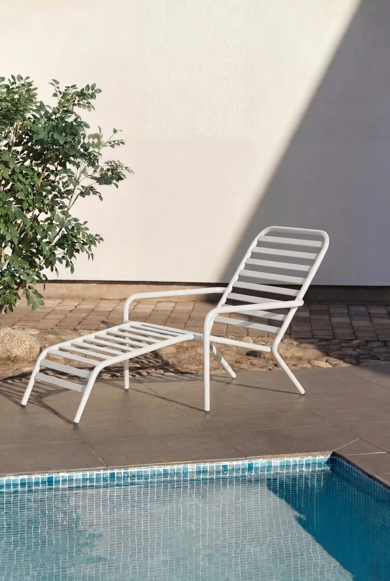 Messina solsäng, Crystal white 1898