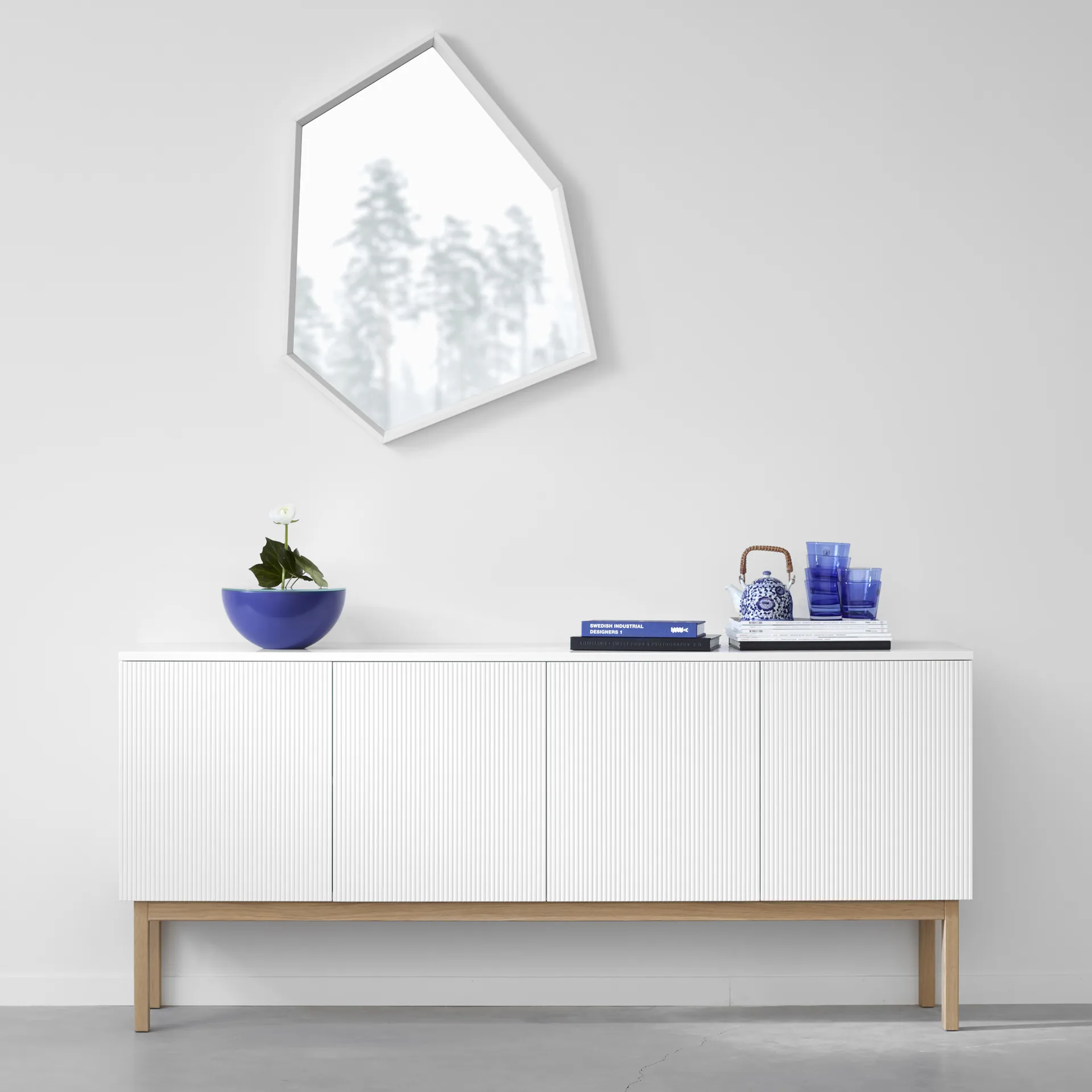 Beam sideboard, vit lack, vit sockel A2
