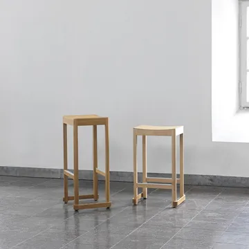 Atelier barpall - Naturlackerad ask-H75 cm - Artek