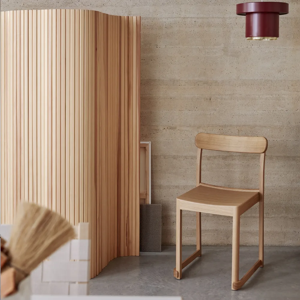 Atelier stol, Grönlackerad bok Artek