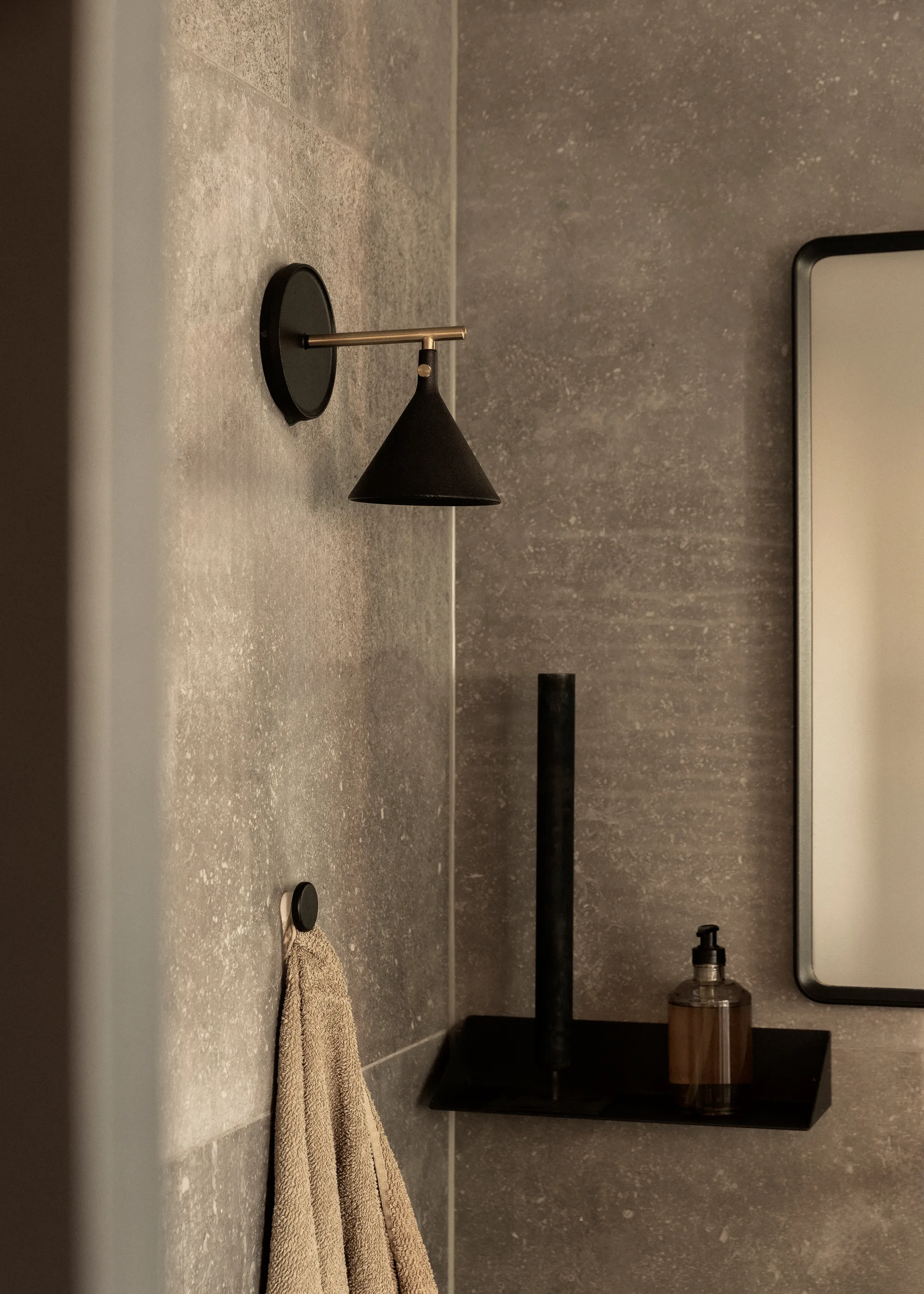 Cast Sconce vägglampa diffuser fast installation, Black Audo Copenhagen