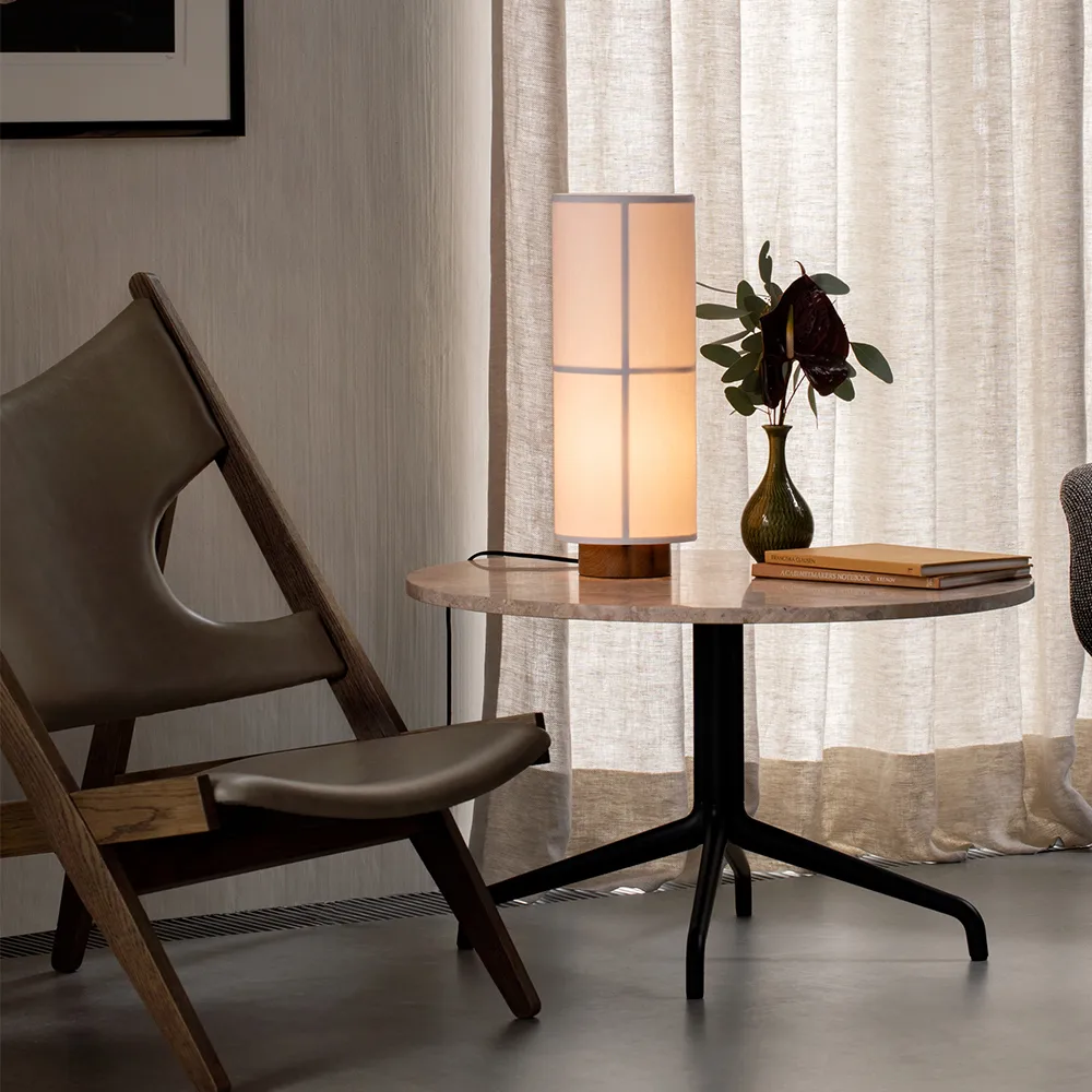 Harbour Column loungebord, Marble off white-svart stålstativ Audo Copenhagen