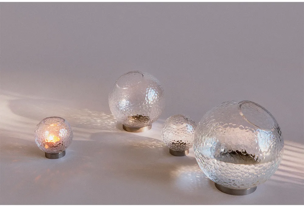 Globe bubbles vas Ø10 cm, Black AYTM