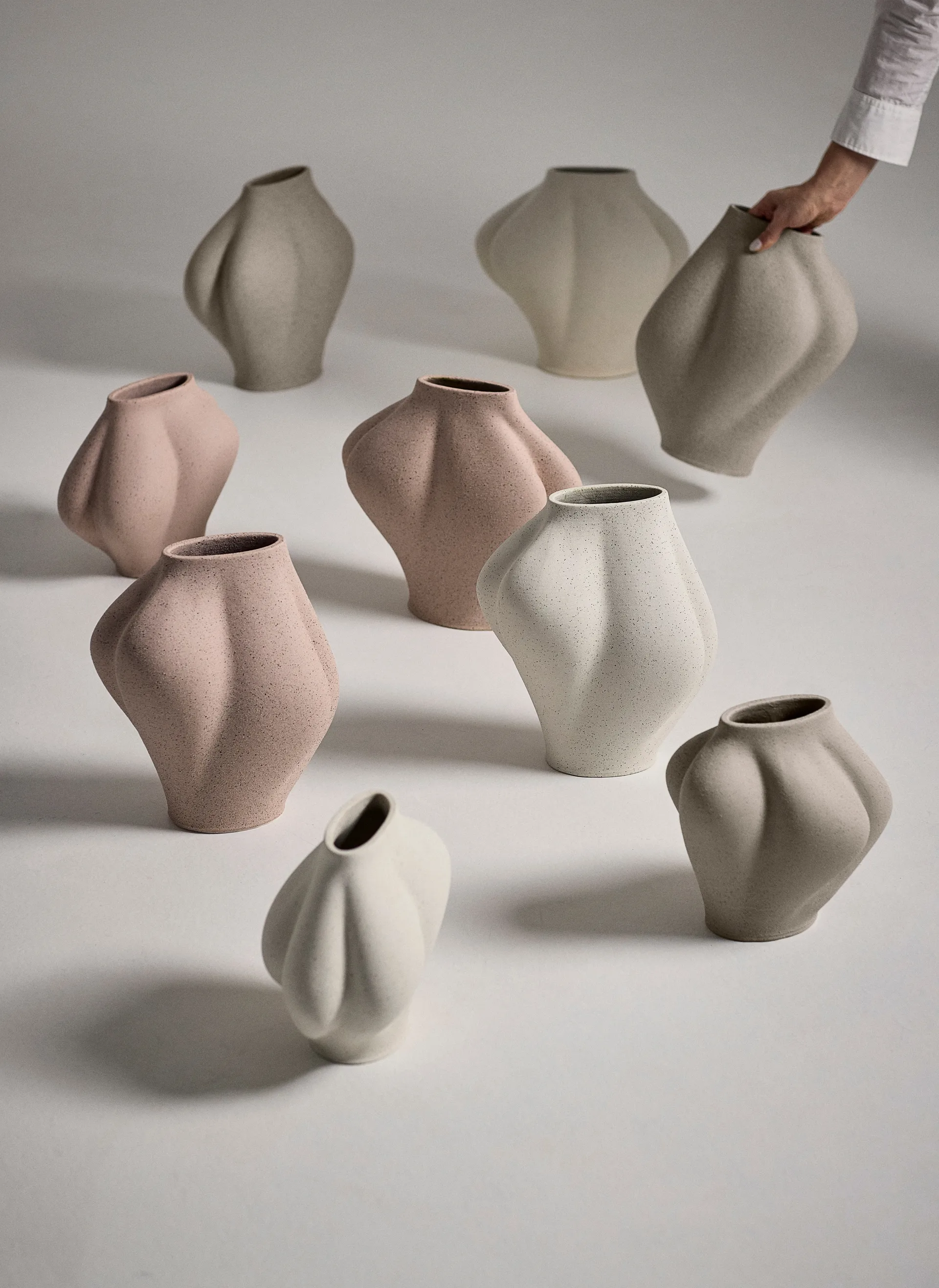 Saltare vas, Taupe, Ø13,8x30 cm AYTM