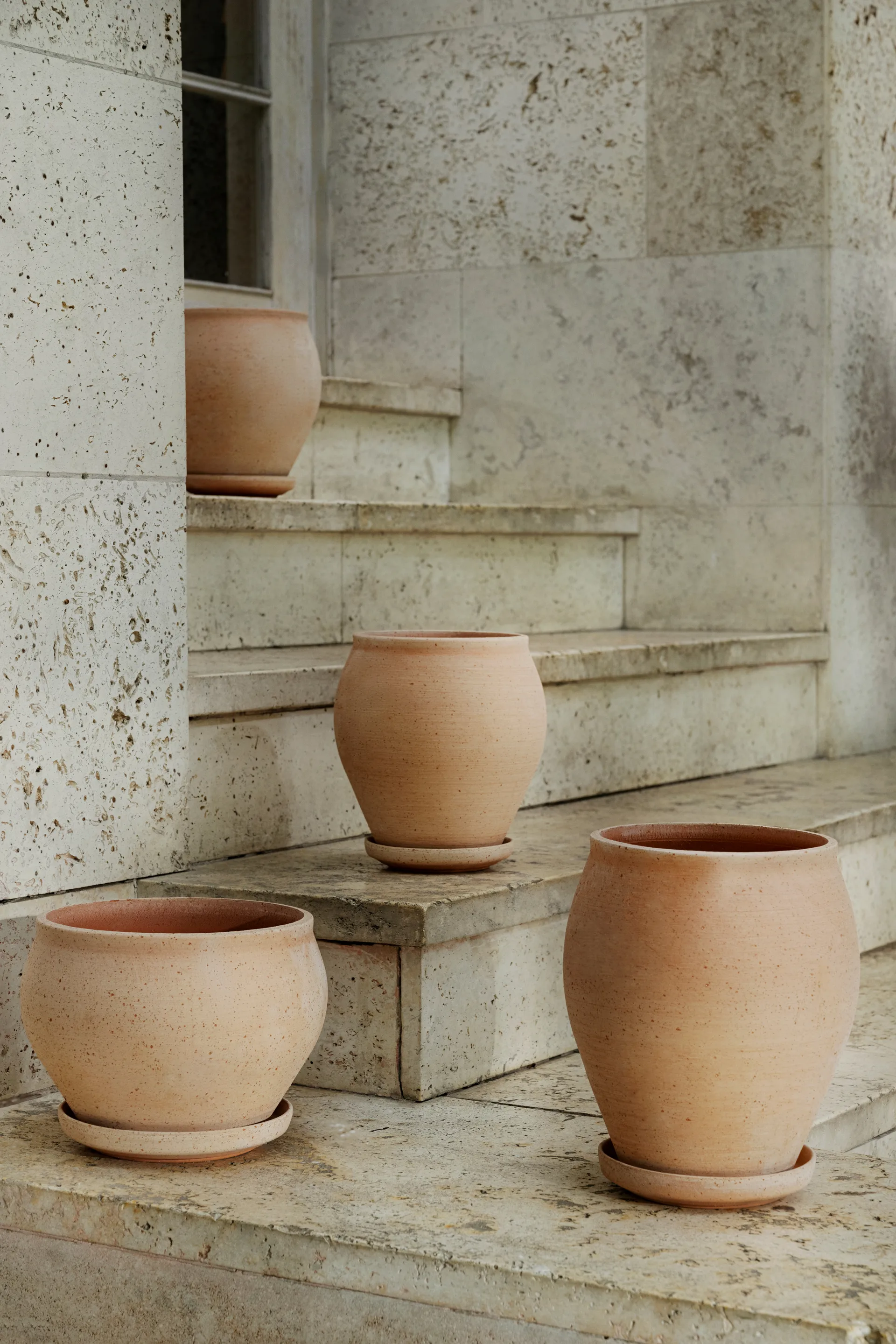 Delphi kruka med fat 2 delar, Rosa, Ø20 cm Bergs Potter
