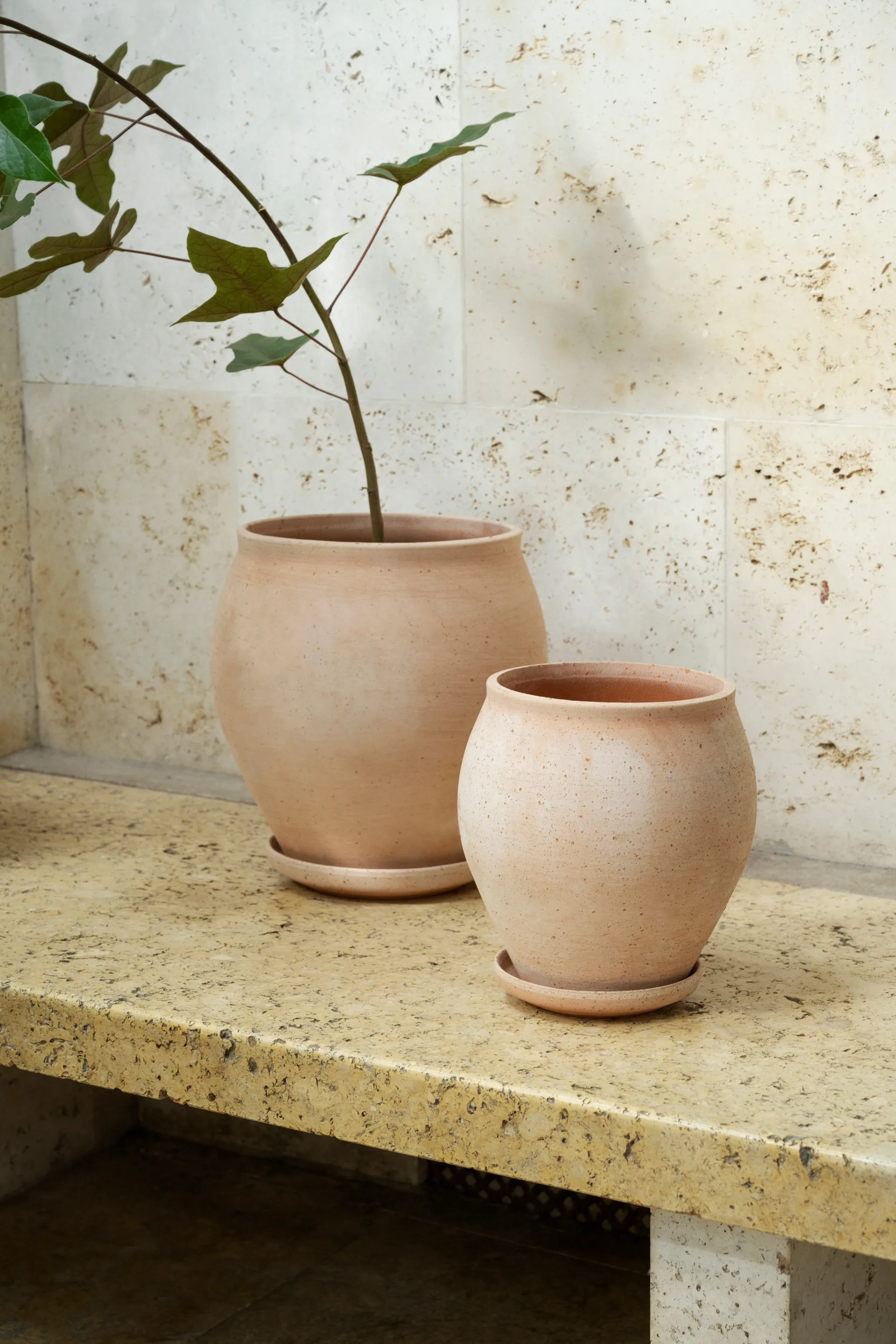 Delphi kruka med fat 2 delar, Rosa, Ø26 cm Bergs Potter