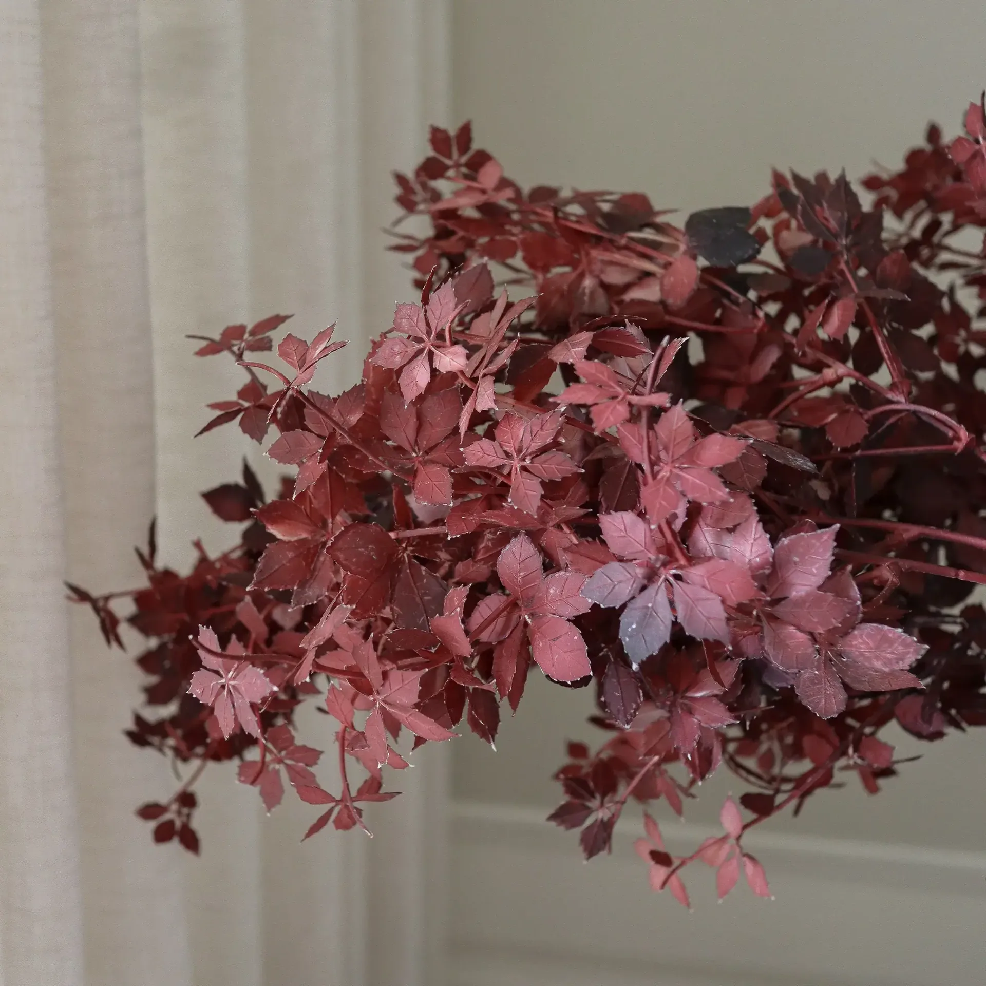 Maple Branch konstgjord bukett, Burgundy, 107 cm, 1 st Botané