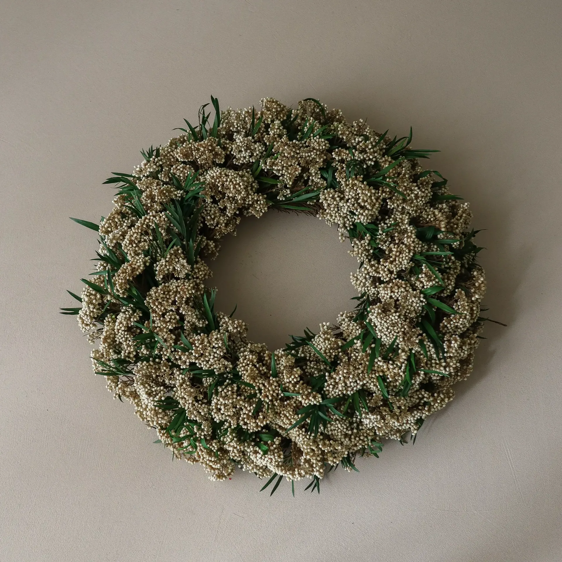 Whisper Meadow Wreath blomkrans, Risblomma, Ø40 cm Botané