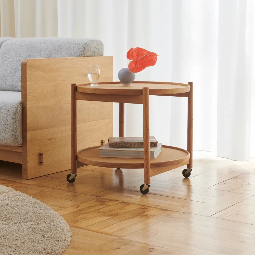 Bølling Tray Table model 60 rullbord, ek olja, oljat ekstativ Brdr. Krüger