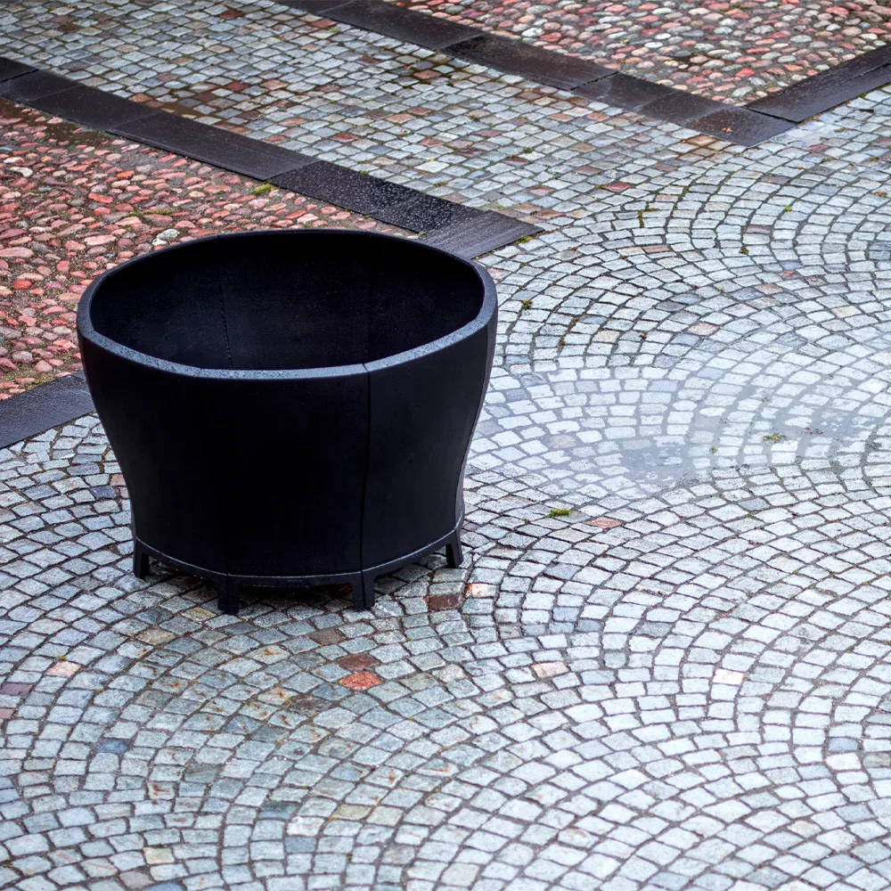 Blom växtkärl, Svart Byarums bruk