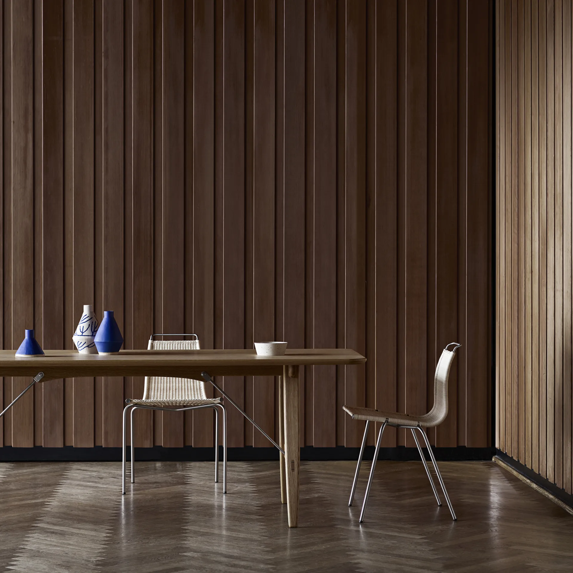 BM1160 Hunting Table matbord, Vitoljad ek-rostfritt stål Carl Hansen & Søn