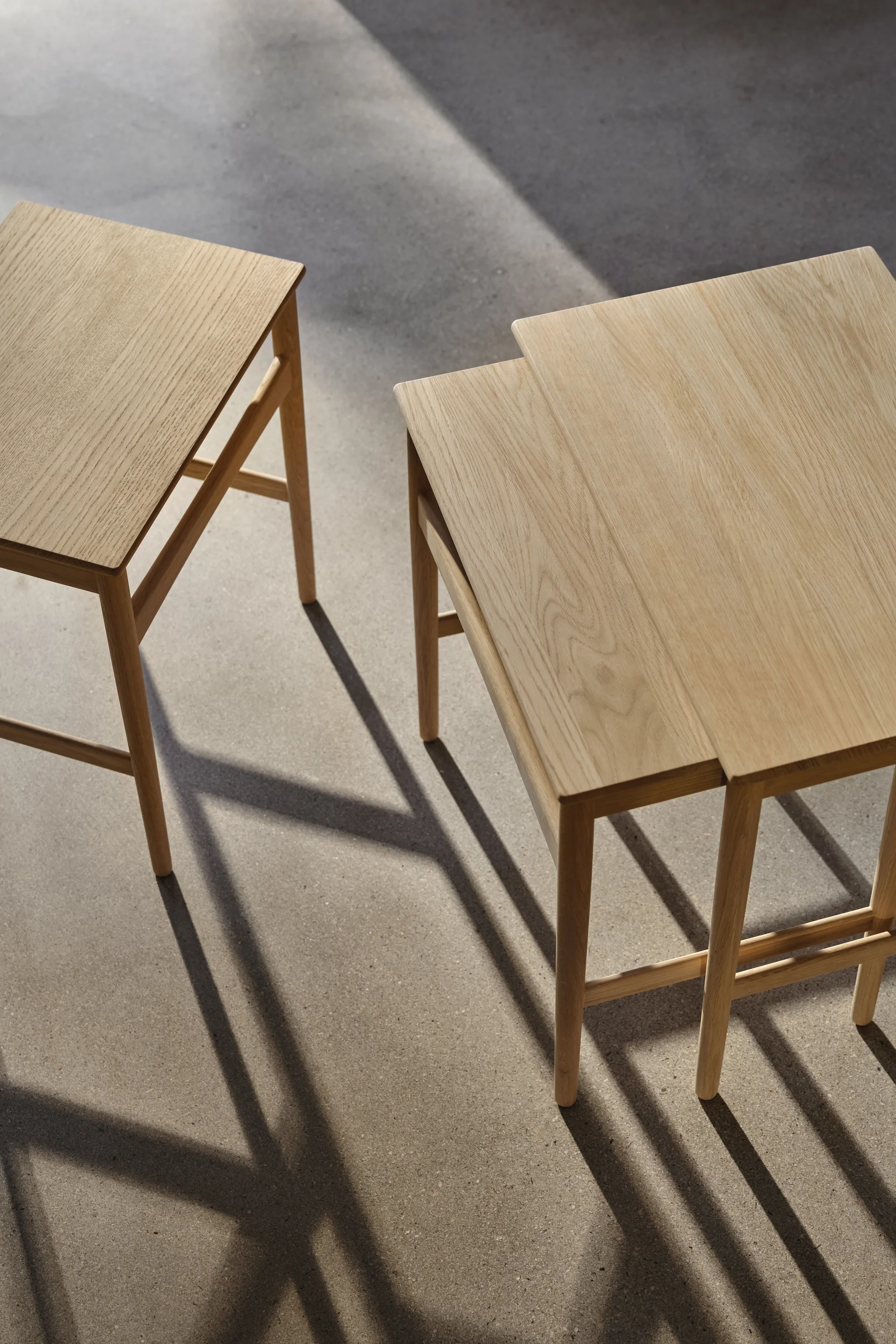 CH004 nesting tables satsbord, Såpad ek Carl Hansen & Søn