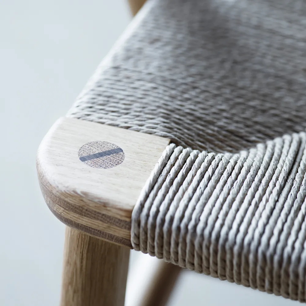 CH22 fåtölj, Svartlack ek-svart Carl Hansen & Søn