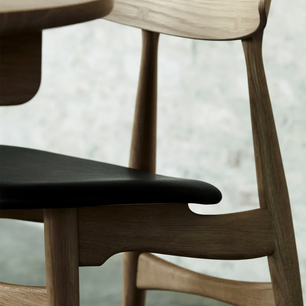 CH33P stol, Thor 301-klarlackad ek Carl Hansen & Søn