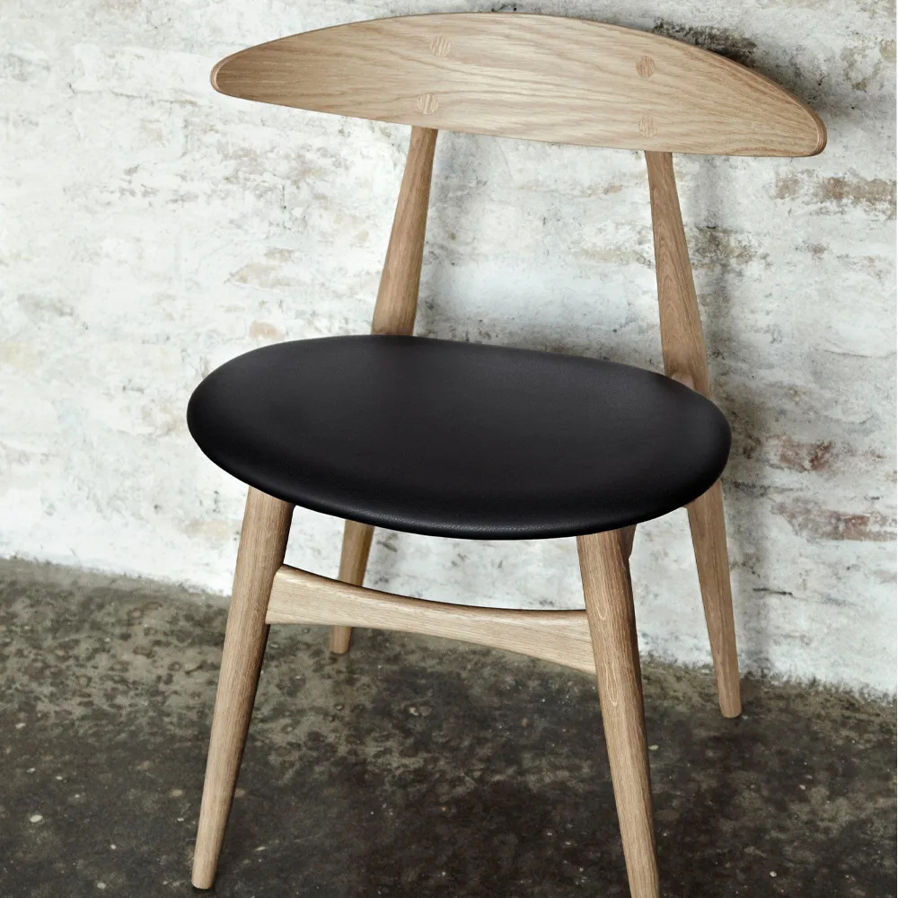 CH33P stol, Thor 301-oljad ek Carl Hansen & Søn