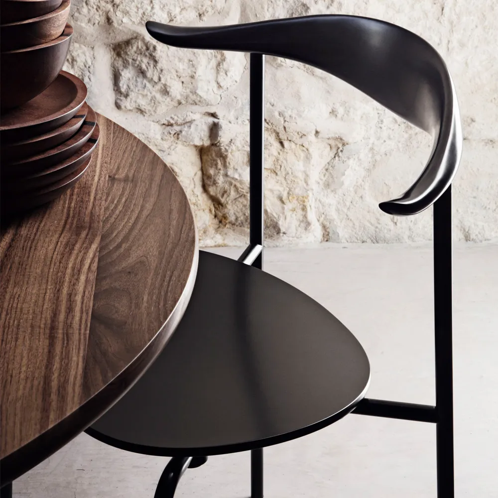 CH88T stol, Rödlackerad bok-rostfritt stål Carl Hansen & Søn