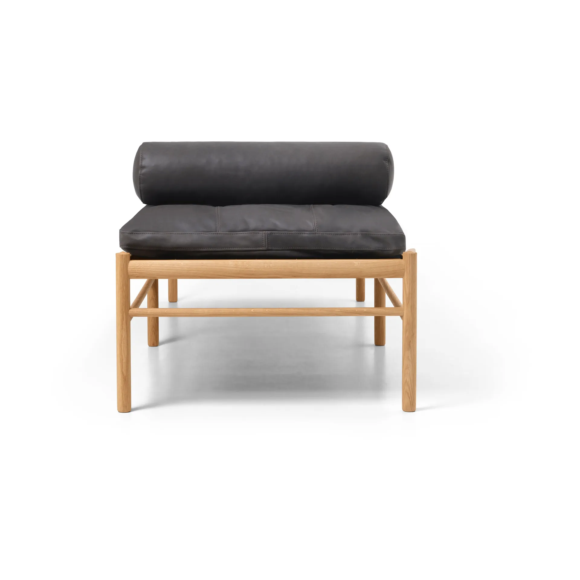 OW150 dagbädd, Terra 20367-oljad ek Carl Hansen & Søn