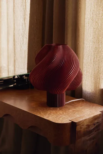 Soft Serve bordslampa - Cherry, Grande, 34 cm - Crème Atelier