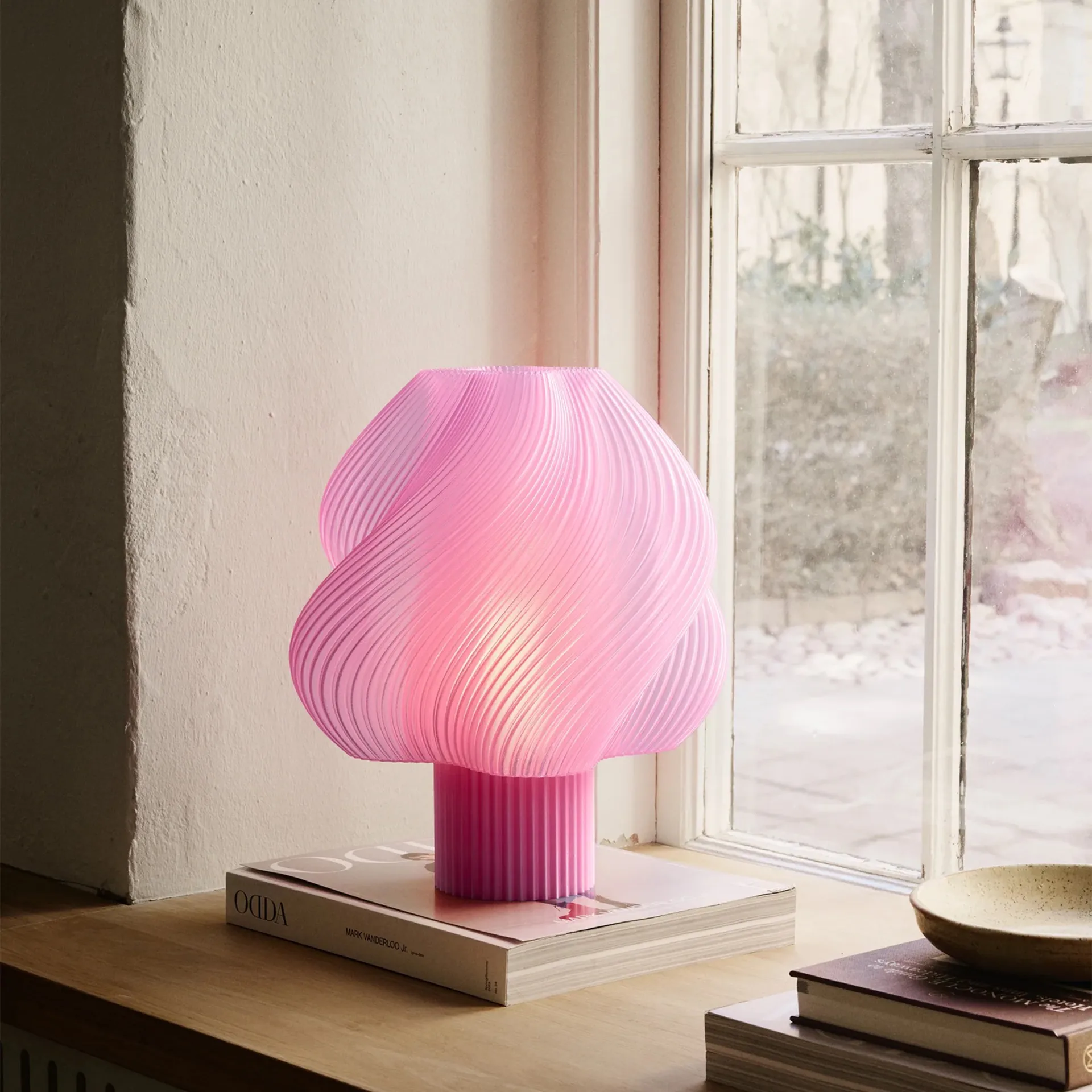 Soft Serve bordslampa, Rose sorbet, Grande, 34 cm Crème Atelier