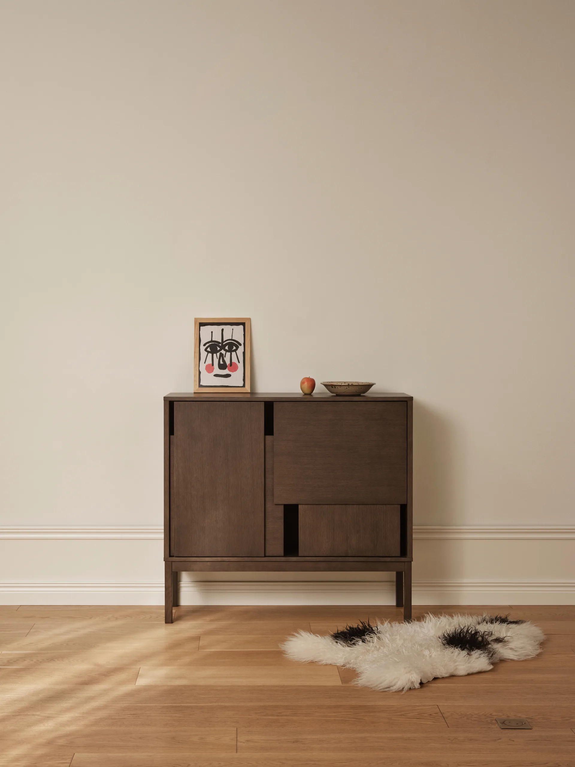 Layer sideboard, Mörk ek, 120x110, med ben Design House Stockholm
