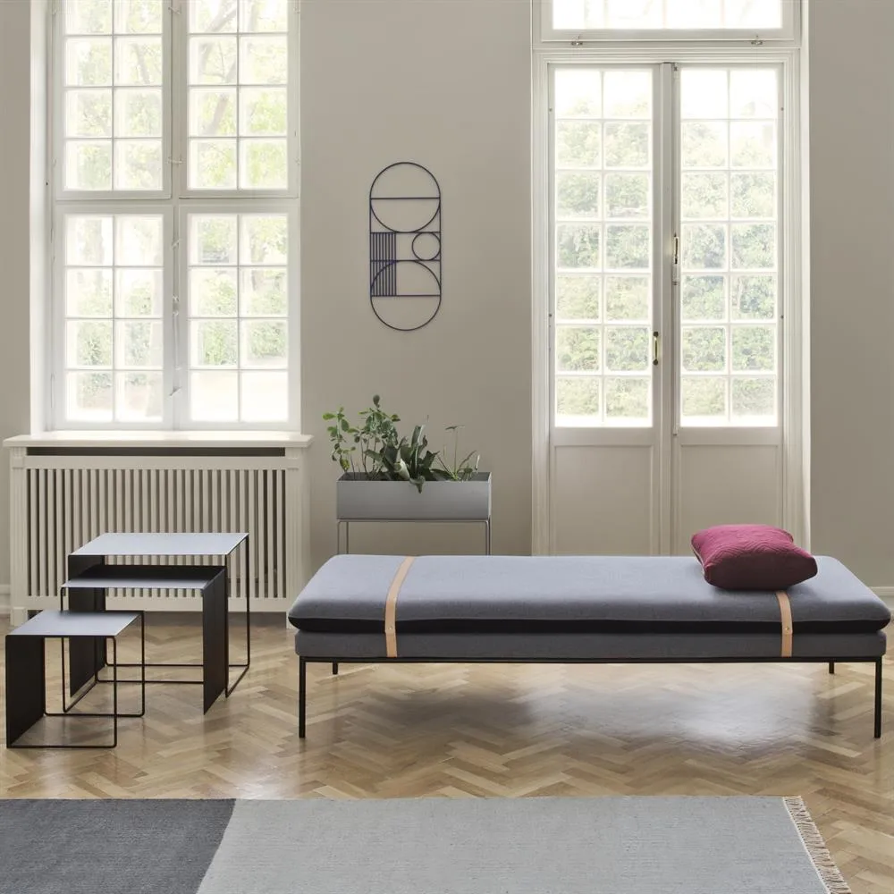 Cluster bord 3-pack, svart Ferm Living