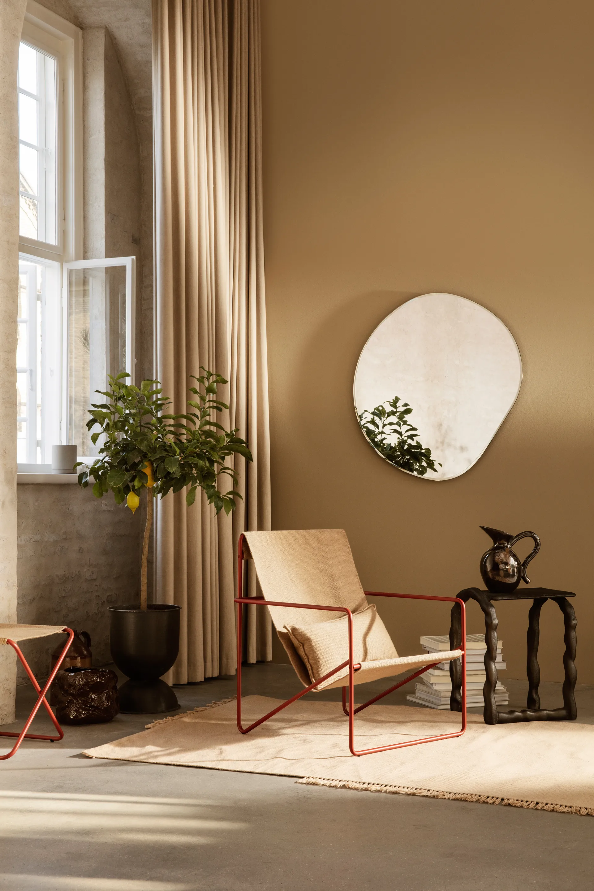 Hourglass kruka liten Ø30 cm, Svart-mörkgrå Ferm Living