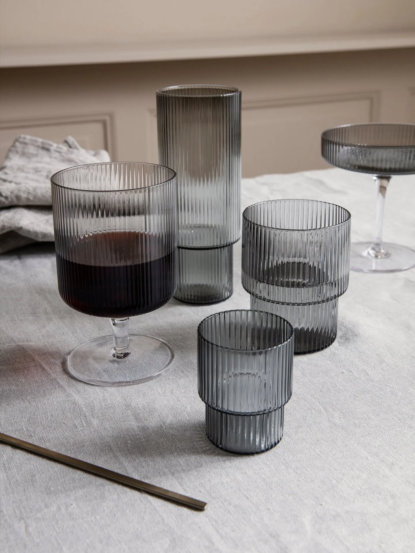 Ripple glas small 6 cl 4-pack, Smoked grey Ferm Living