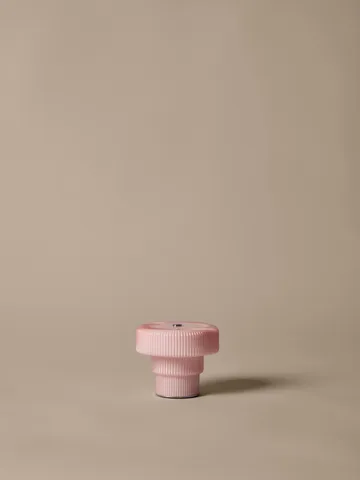 Ripple portabel bordslampa - Pale rose, 10 cm - Ferm Living