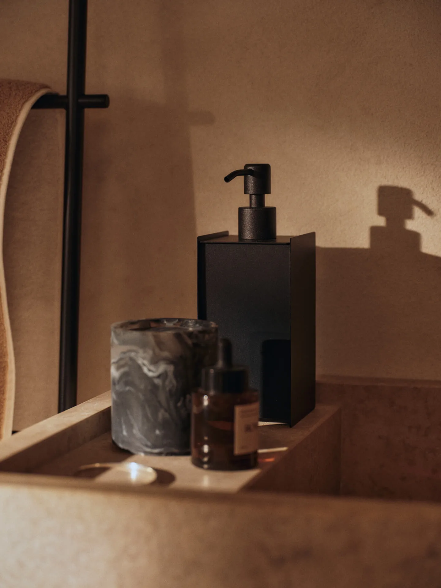 Sama tvålpump, Black Ferm Living