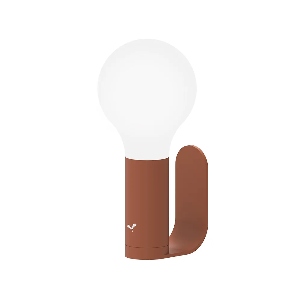 Aplô väggfäste, Red ochre (röd) Fermob