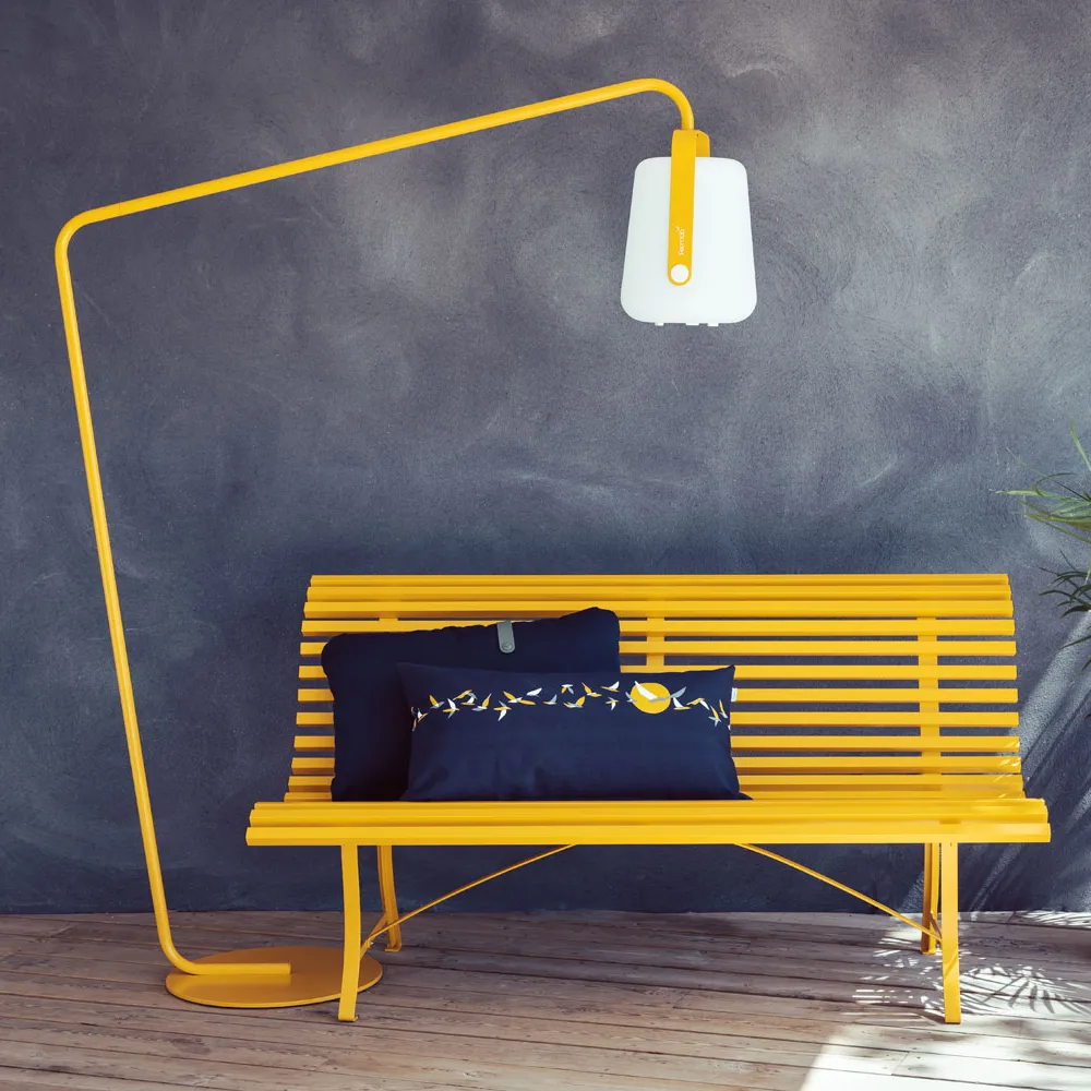 Louisiane bänk 150 cm, Honey (gul) Fermob