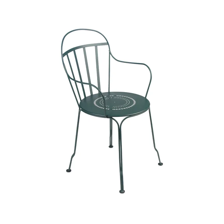 Louvre karmstol - Cedar green (grön) - Fermob