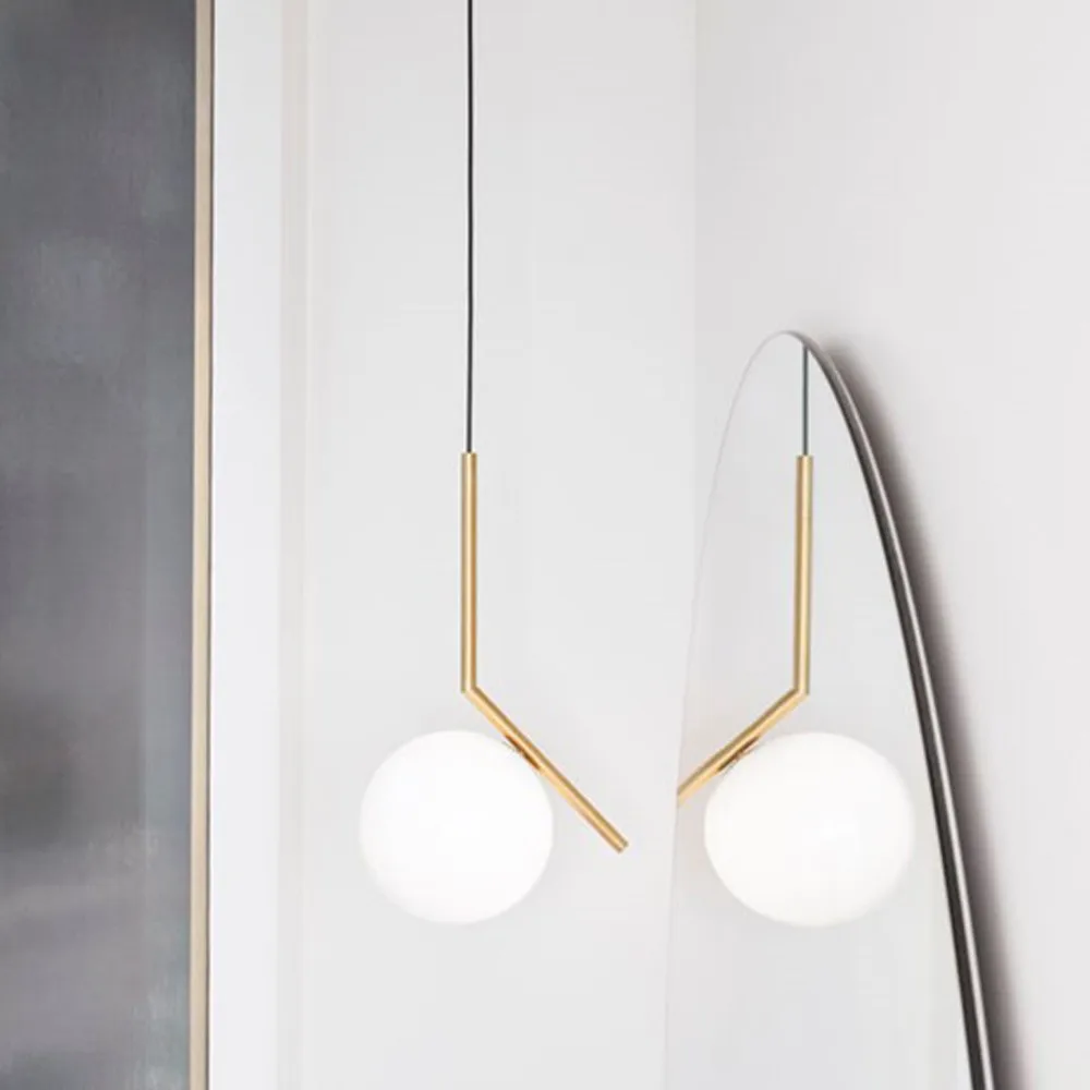 IC lights S2 pendel, Borstad mässing-opal Flos