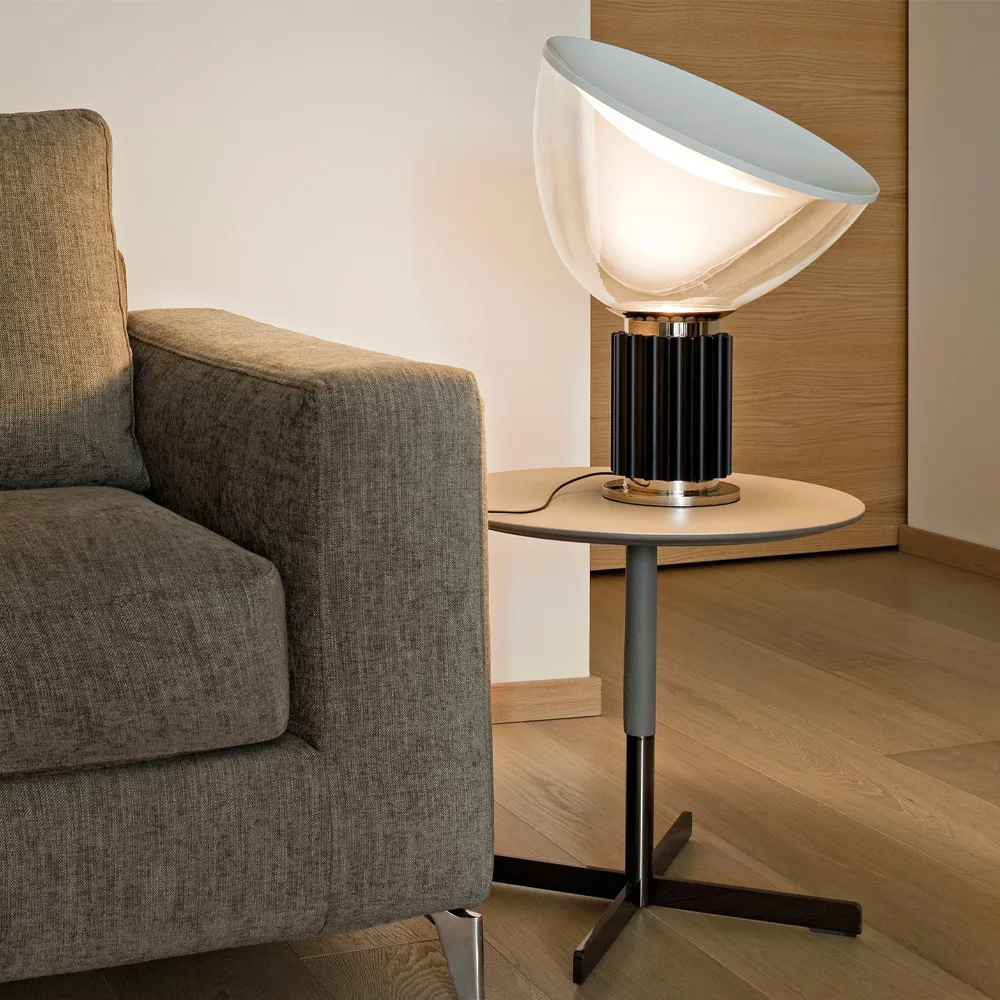 Taccia bordslampa LED 64,5 cm, Svart Flos