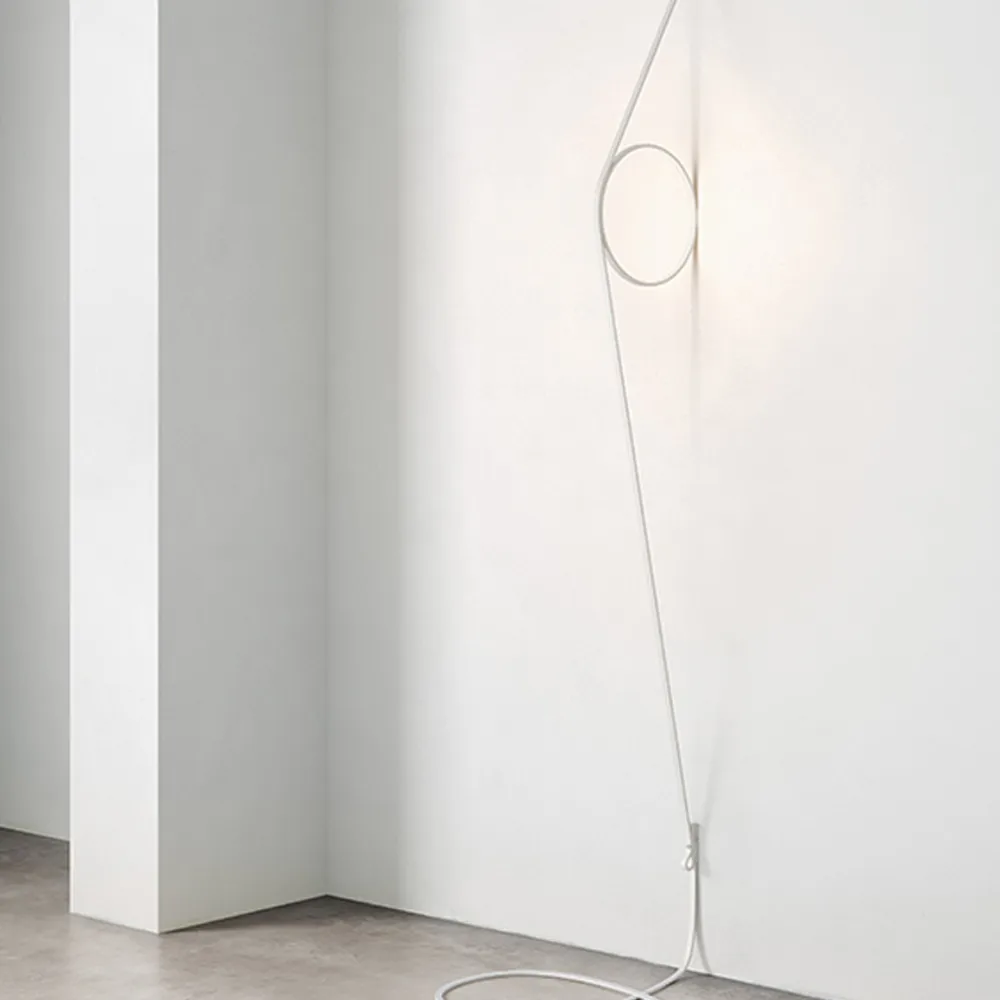 Wirering vägglampa, Rosa-grå Flos