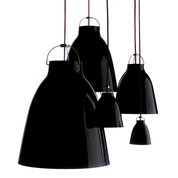 Caravaggio 2 pendel - Svart blank-röd textilsladd - Fritz Hansen