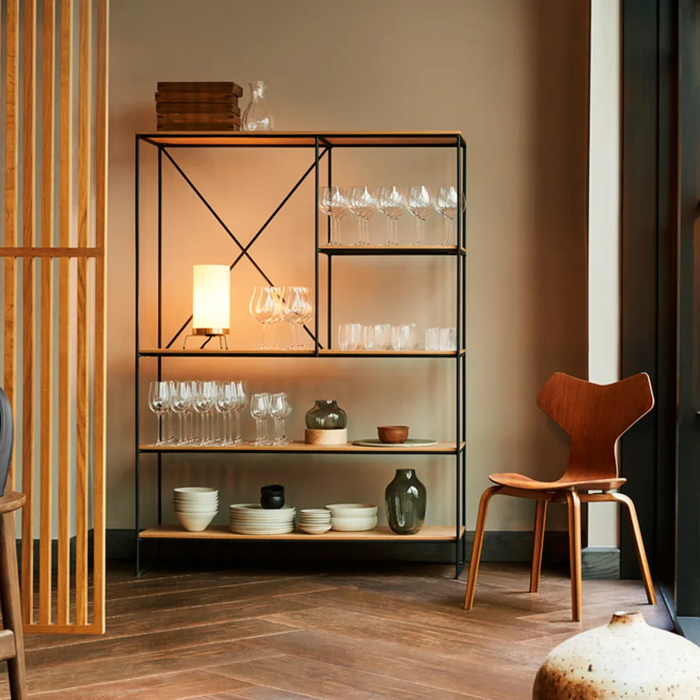Grand Prix 4130 stol, Coloured ash black Fritz Hansen