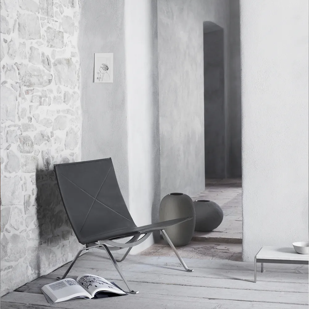 PK22 fåtölj, Leather aura black brown Fritz Hansen