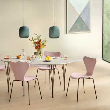 Sjuan 3107 stol - Olive green-lackad-grafitgrått stativ - Fritz Hansen