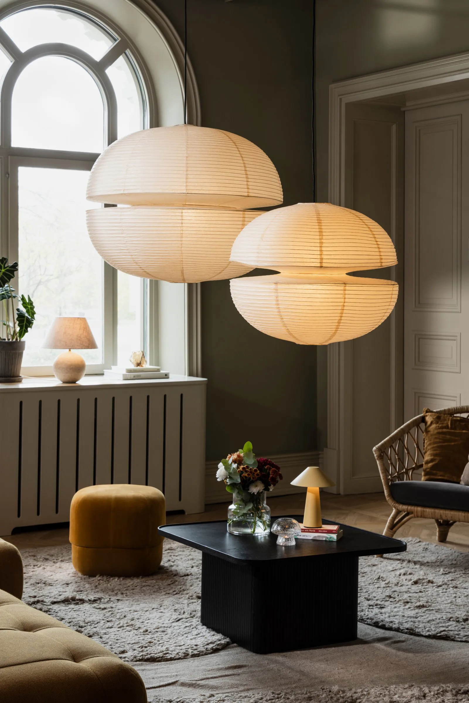 Cannes portabel bordslampa, Havregul Globen Lighting