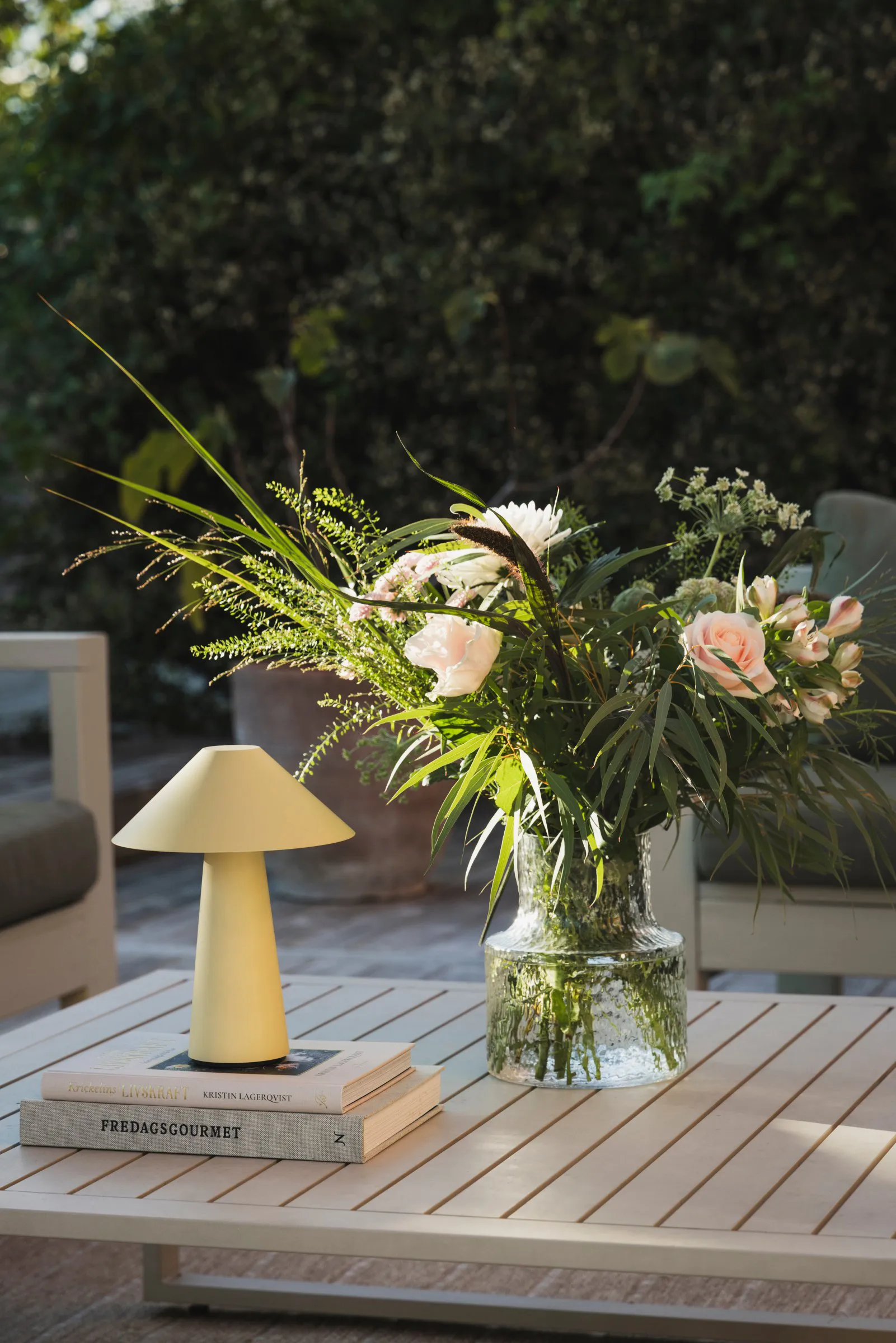 Cannes portabel bordslampa, Havregul Globen Lighting