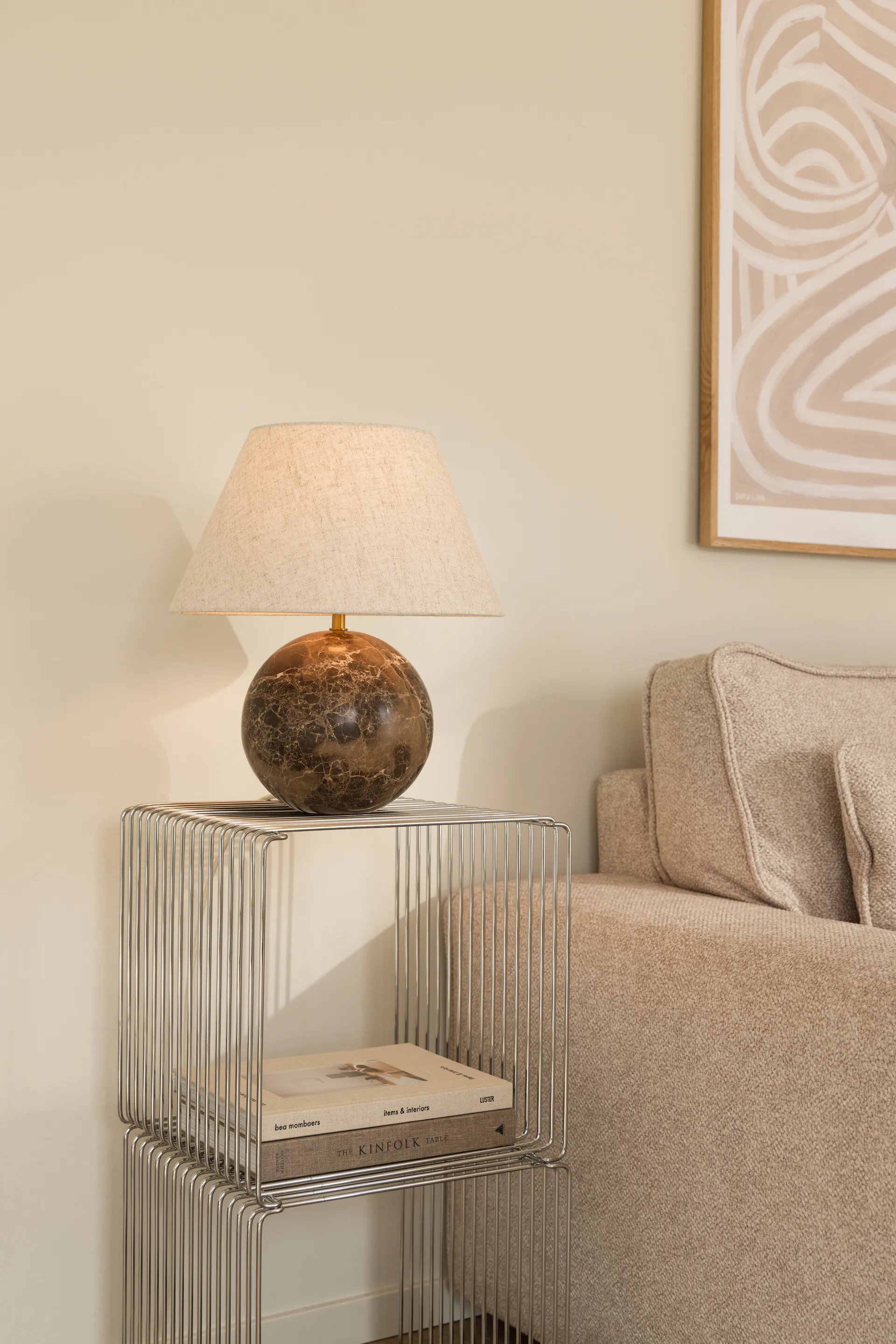 Castello 35 bordslampa, Brun marmor Globen Lighting