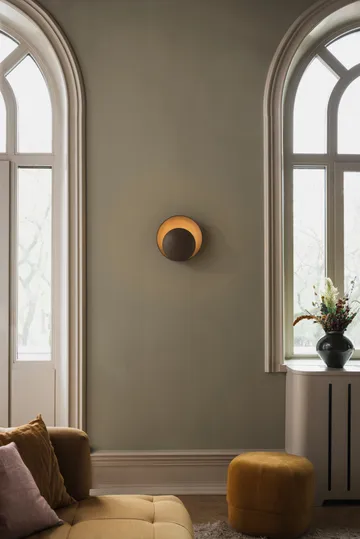 Orbit vägglampa - Mocha - Globen Lighting