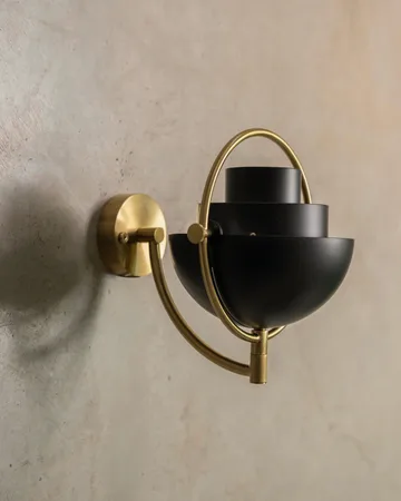 Multi-Lite vägglampa - Svart-mässing - GUBI