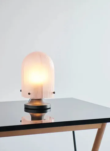 Seine bordslampa Ø17,2x26,2 cm - Brass-coral - GUBI