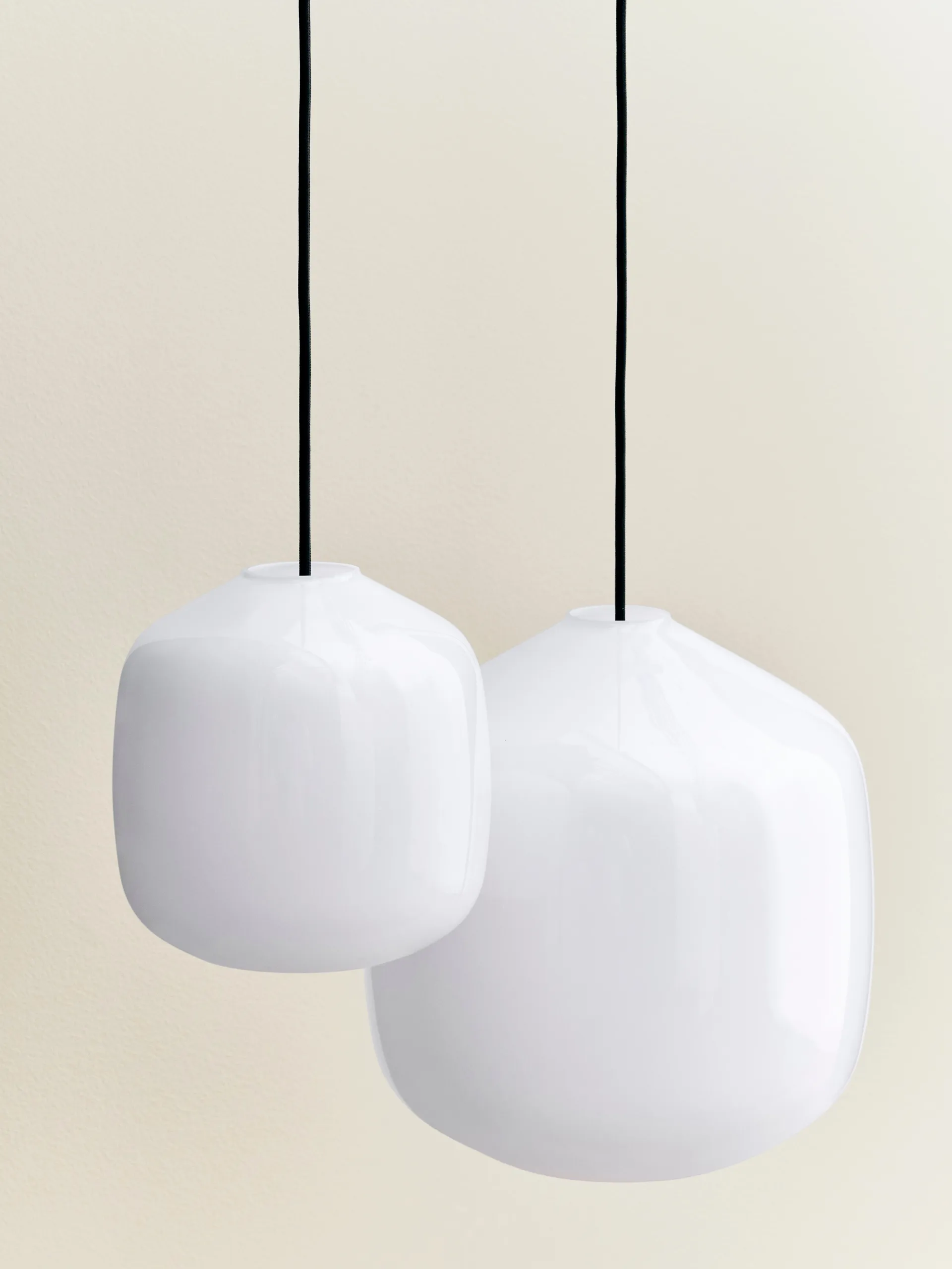 Buoy pendel Ø20 cm, Opal glass-clay white HAY