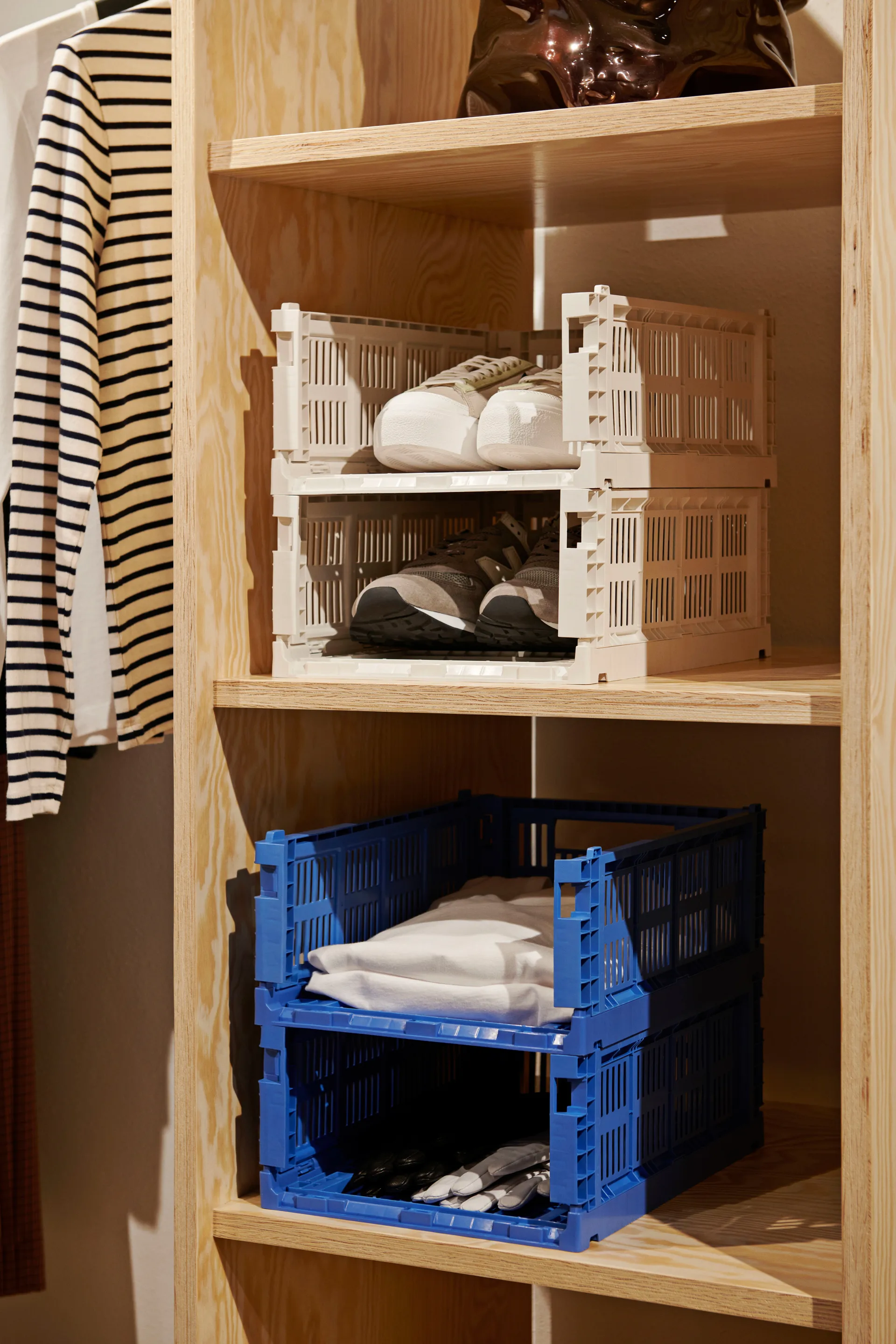 Colour Crate M 26,5x34,5 cm, Off-white HAY