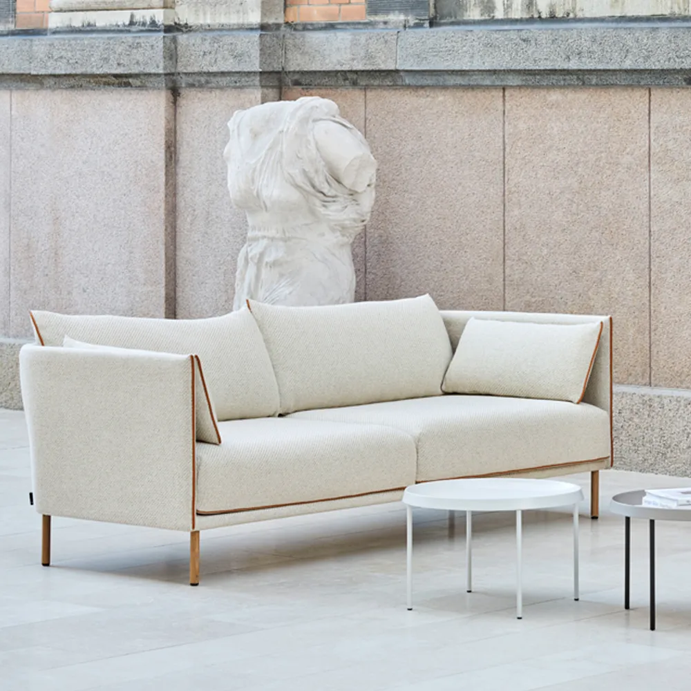 Silhouette 2-sits soffa, Ruskin 33-svart metallben HAY