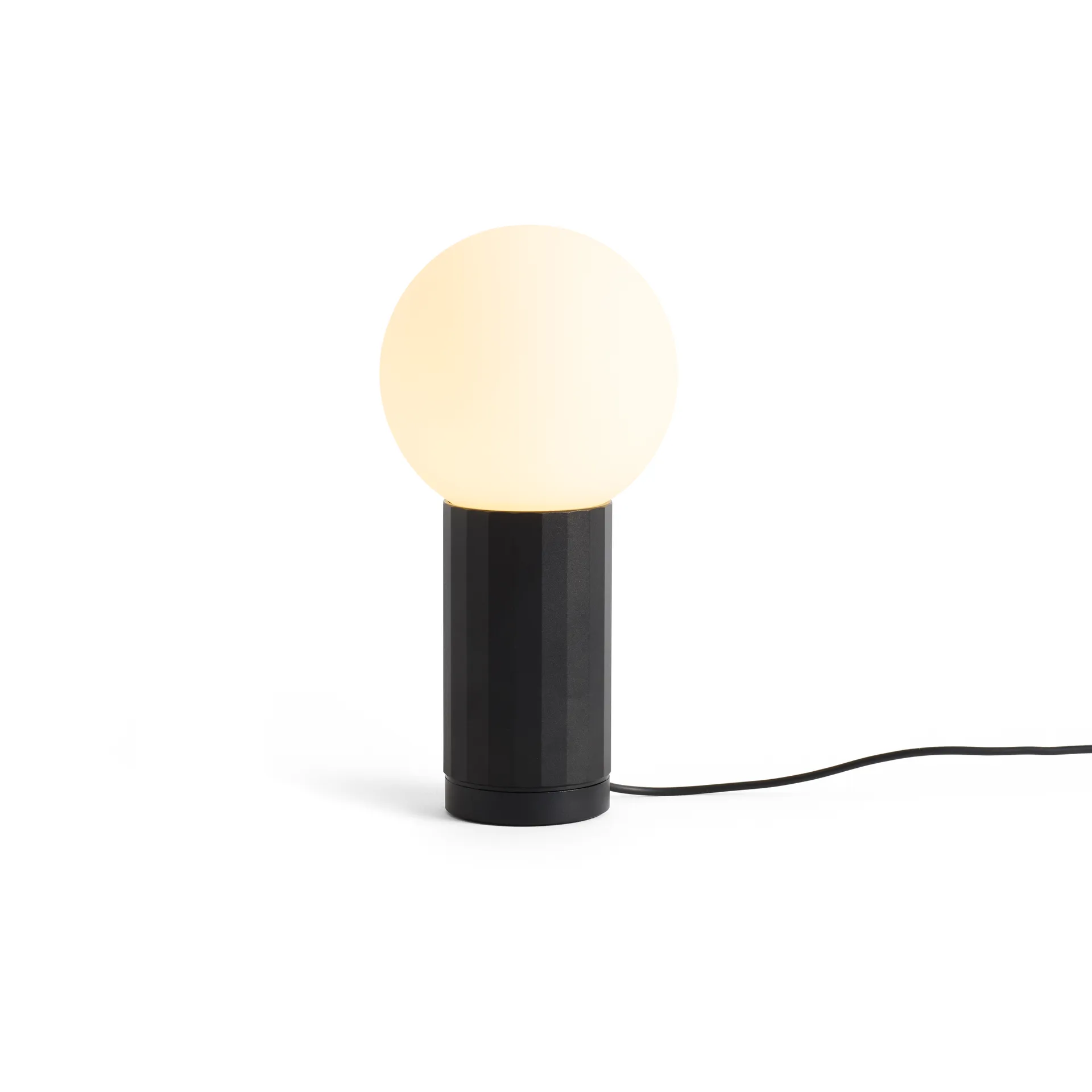 Turn On bordslampa G9, Black HAY